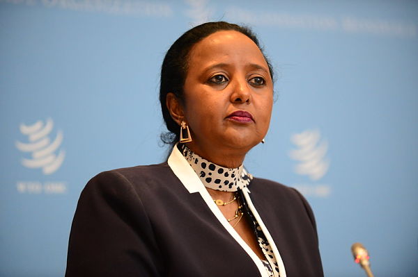amina wmns